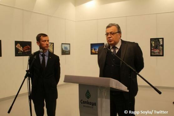 Посол России в Турции Андрей Карлов скончался от полученных ранений