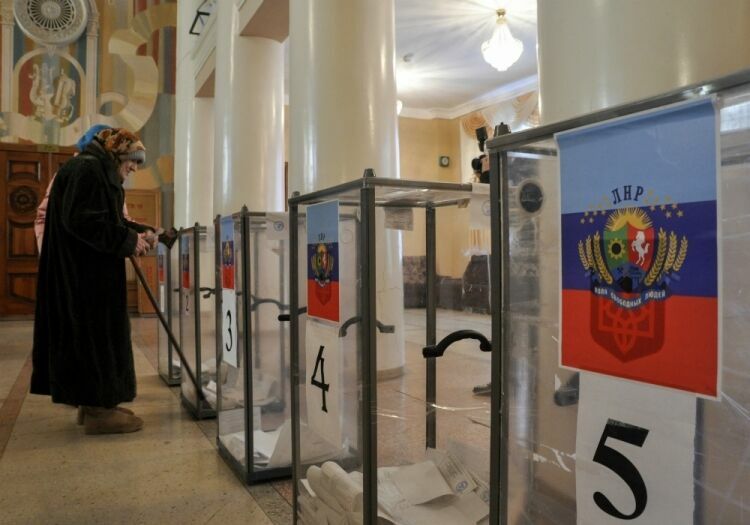 Киев на заседаниях рабочих групп потребует отмены выборов в Донбассе