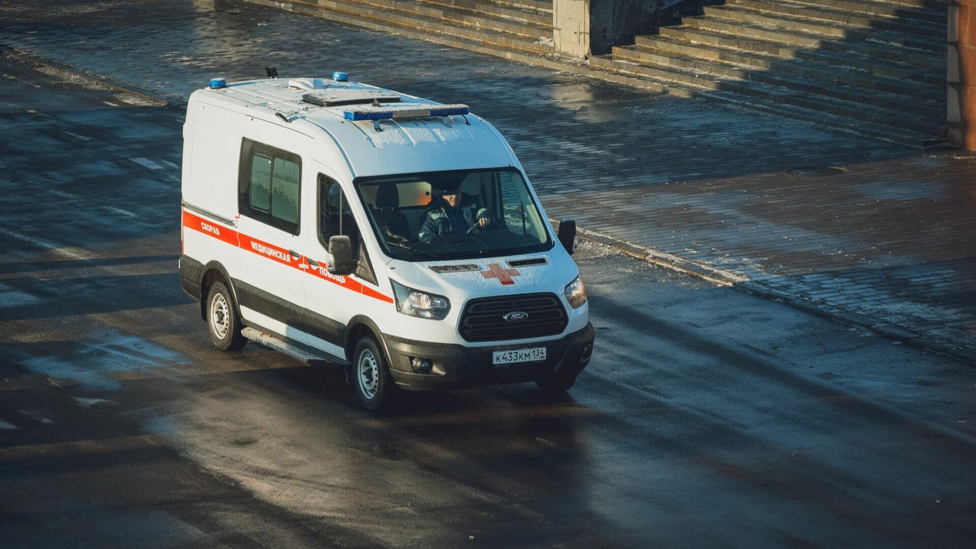 В Москве малыш выпал из окна 9 этажа и выжил