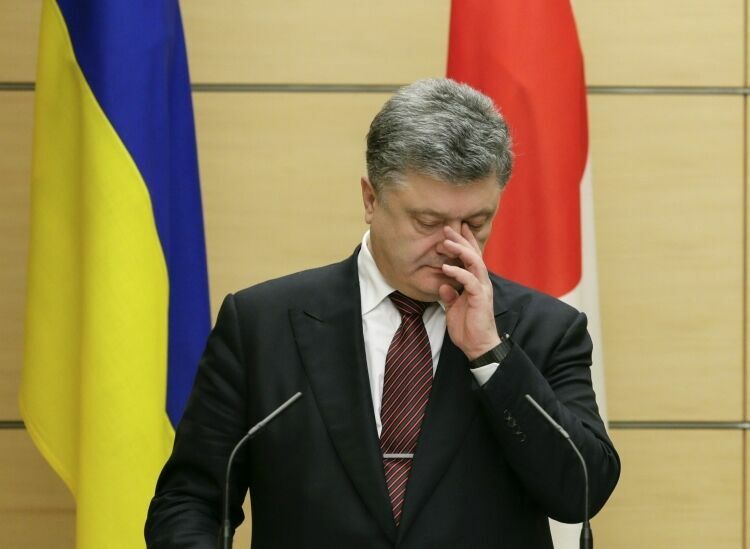 Большинство украинцев выступают за отставку Порошенко