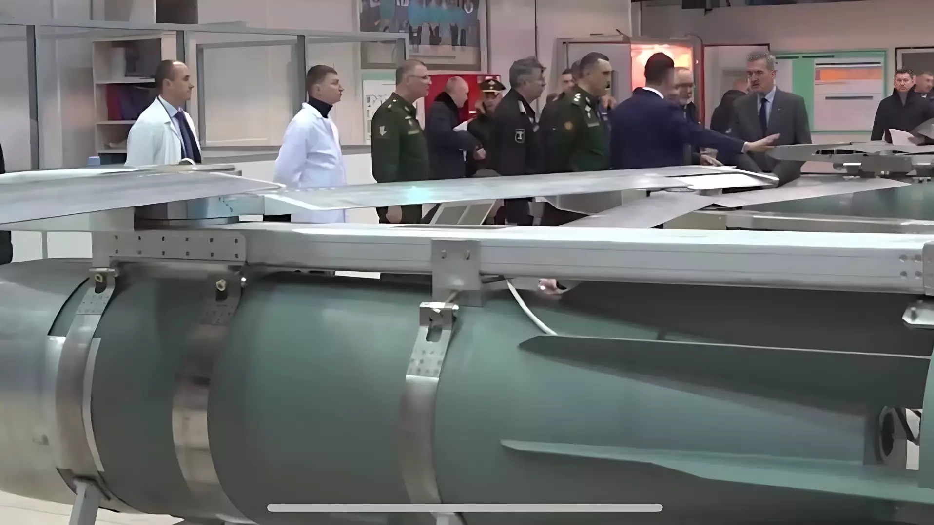 От нее защиты нет: Россия начала производить самую тяжелую в мире планирующую бомбу