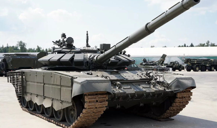 Российским танкам повысят живучесть в бою