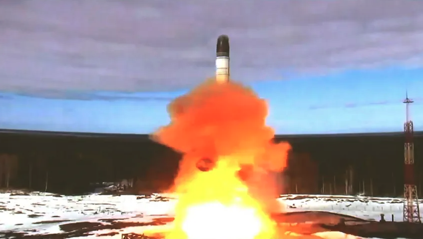 Минобороны признало успешными испытания межконтинентальной ракеты «Сармат»