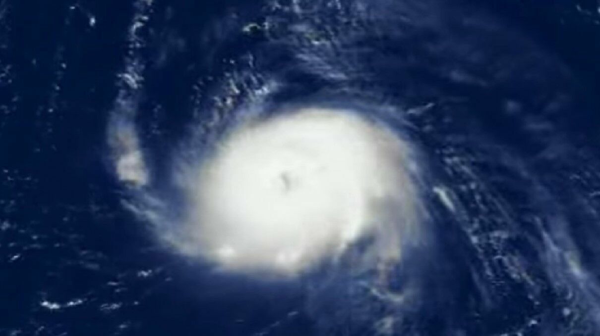 Супертайфун HINNAMNOR бушует над Приморьем
