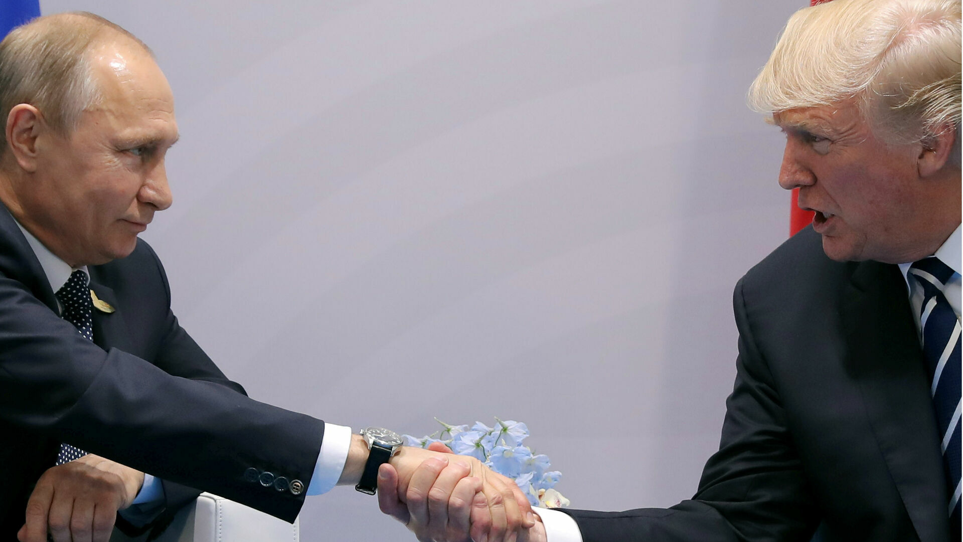 Белый дом: официальной встречи Путина и Трампа не будет