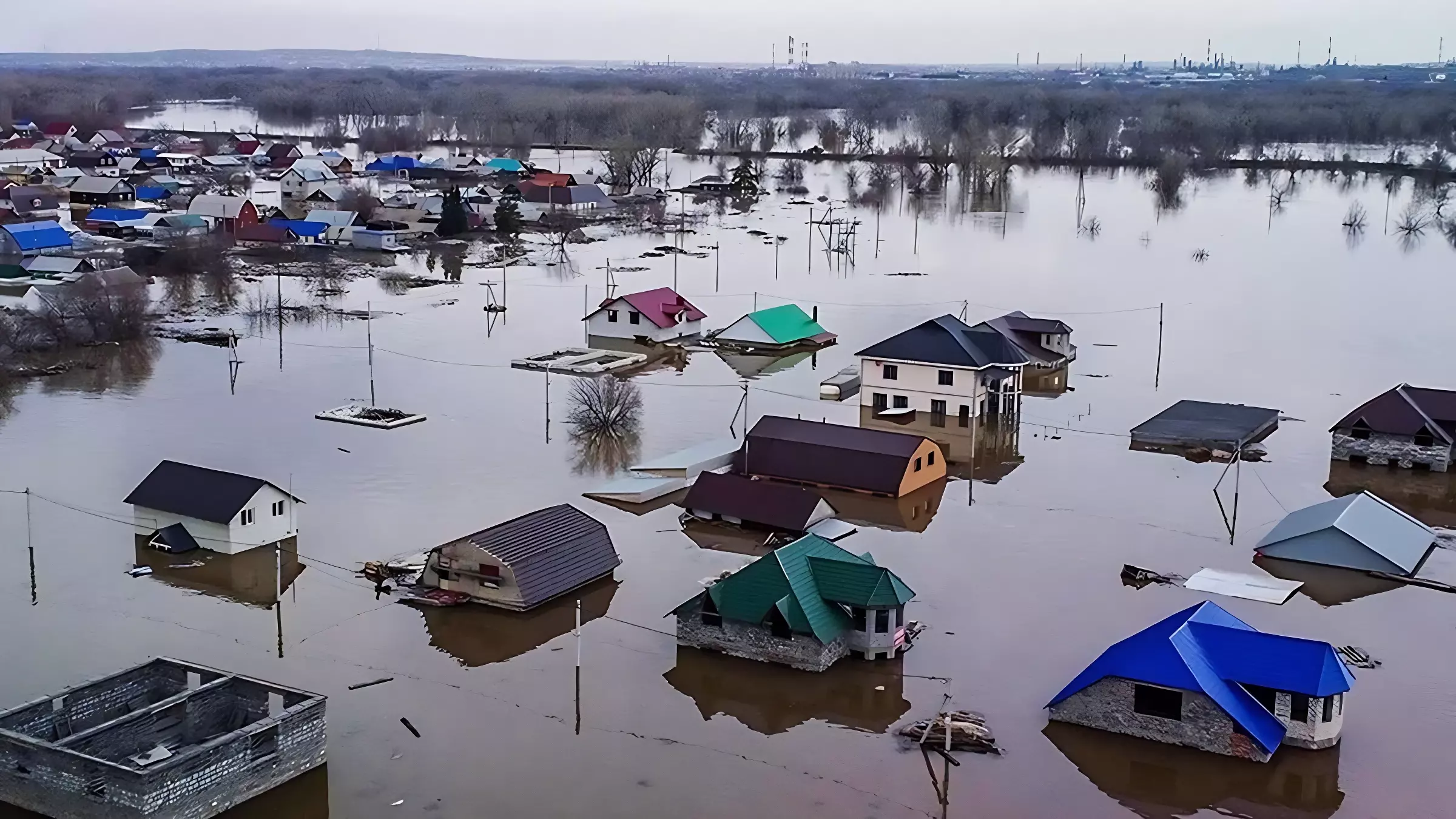 Россия уходит под воду: как несколько регионов переживают паводок