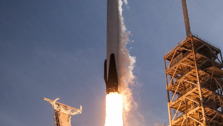 SpaceX отправил в космос ракету с 60 спутниками