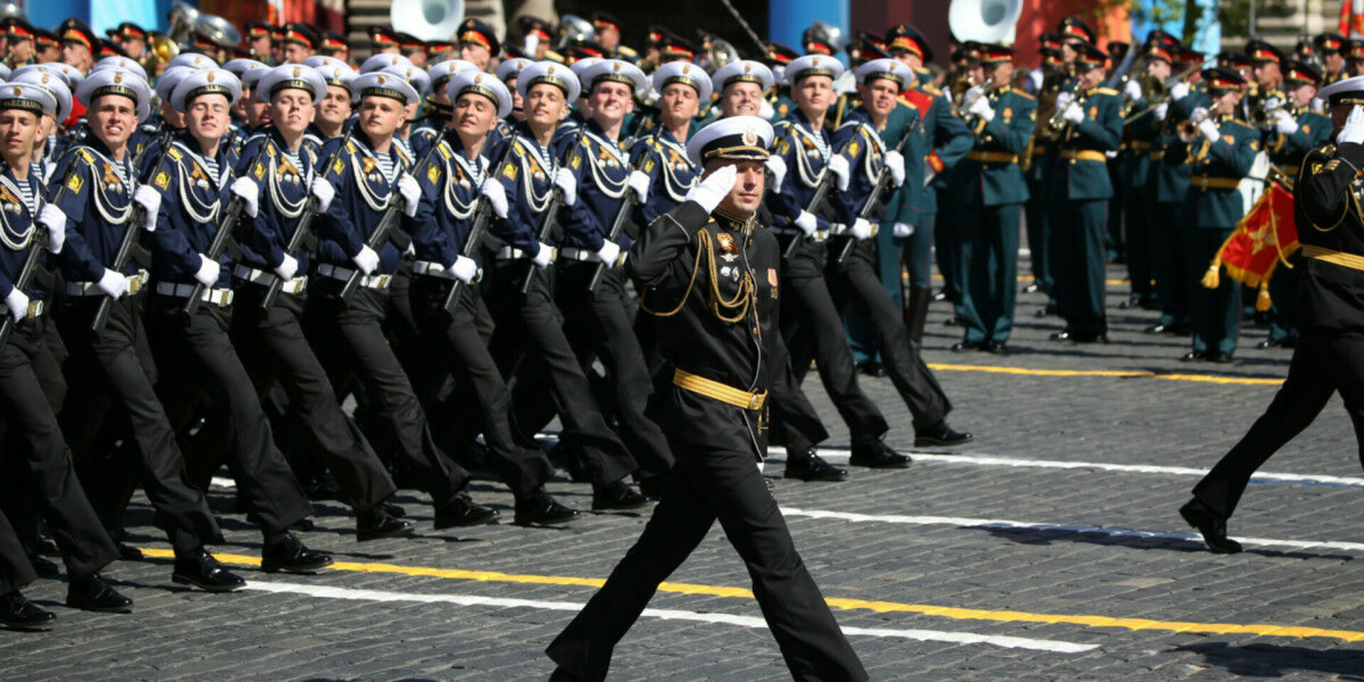 Военный парад 24