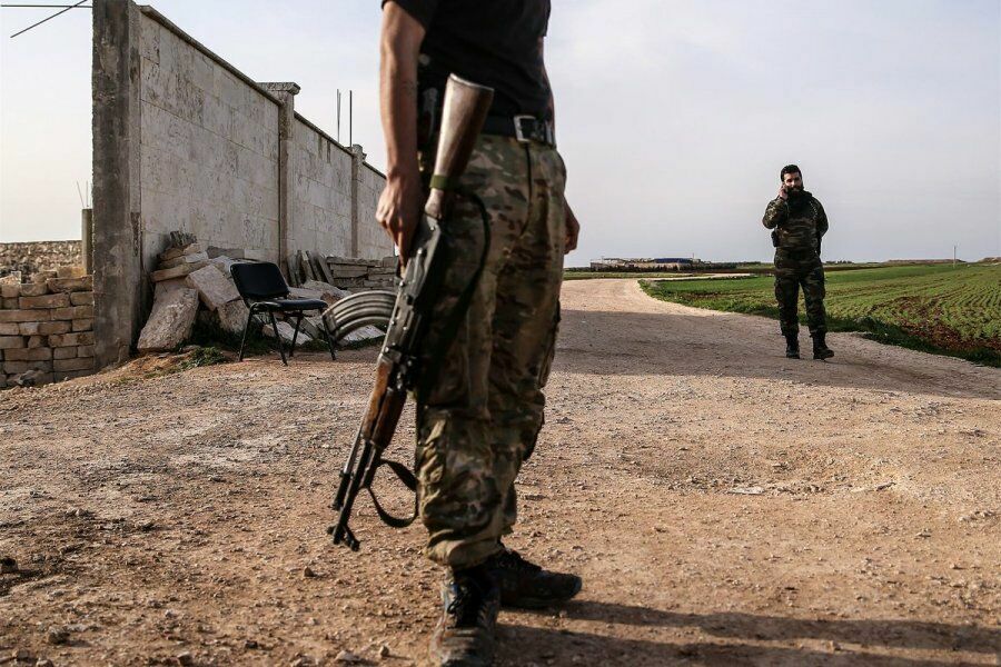 СМИ: переброшенные в Азербайджан боевики пересекли российскую границу