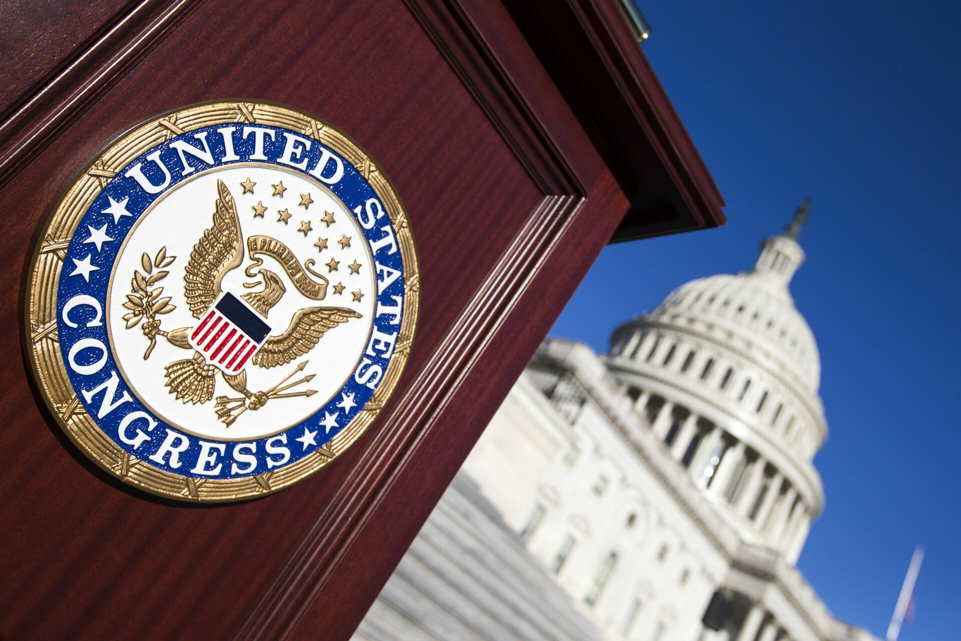 В Конгрессе США одобрили закон о ленд-лизе для Украины