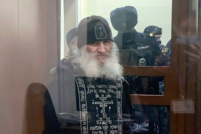 Опальный схимонах Сергий просит отдать его гроб митрополиту Кириллу