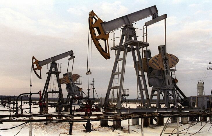 Рубль увяз в нефти