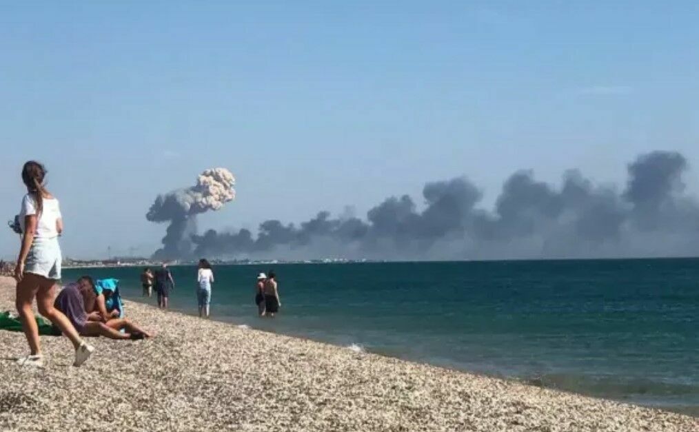 В АТОР сообщили, что взрывы в Крыму произошли далеко от курортной зоны
