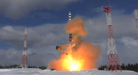 Минобороны показало испытания новой ракеты «Сармат»
