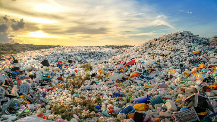 Мировая помойка? Россия на треть увеличила ввоз иностранного пластикового мусора