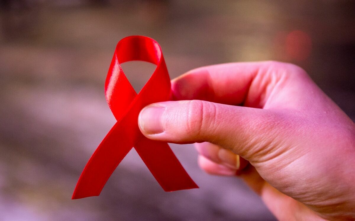 Новая стратегия Минздрава по борьбе с ВИЧ не соответствует рекомендациям ВОЗ