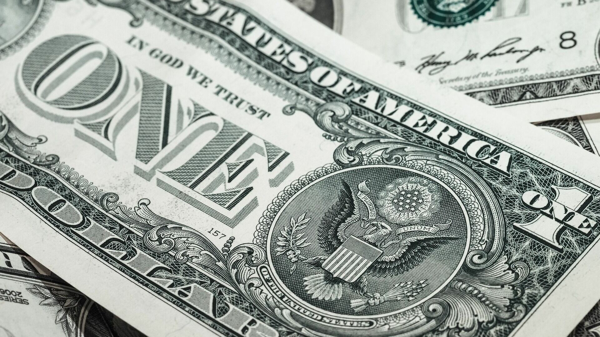 ВТБ: через 2,5 года вкладчики полностью откажутся от доллара и евро