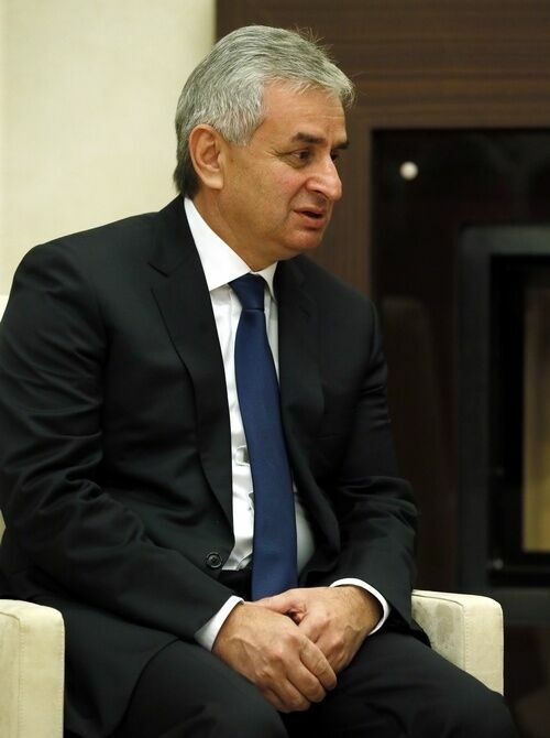 Президент Абхазии заявил, что готов уйти в отставку при желании народа