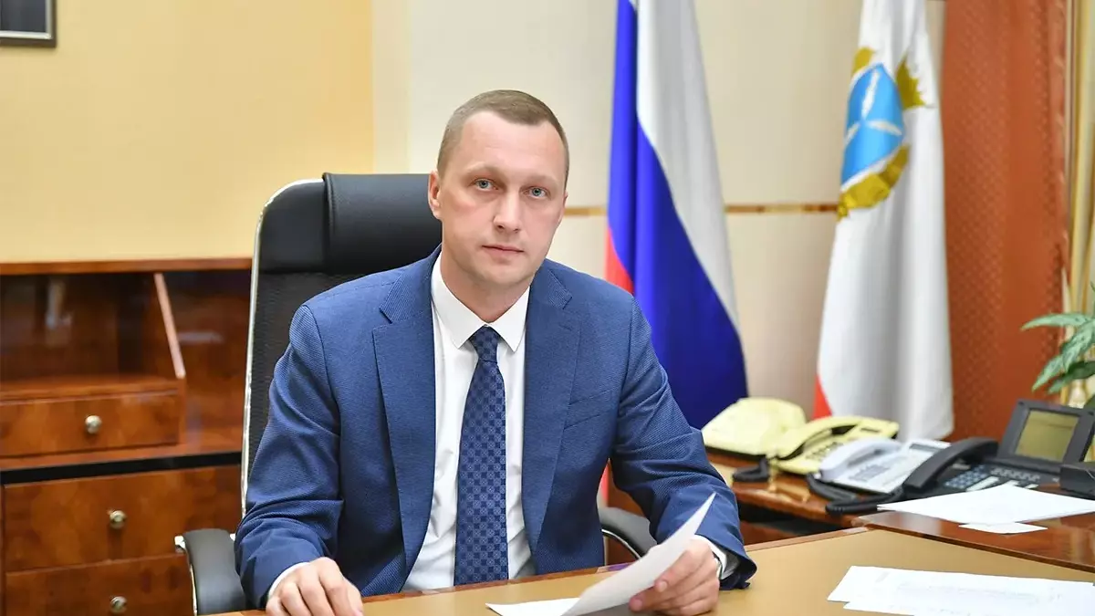 Чиновники без отпуска: почему губернатор Саратовской области нарушает Трудовой кодекс