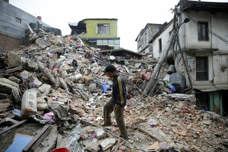 Число погибших в результате землетрясения в Непале может достигнуть 10 тысяч человек