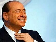 Берлускони пообещал очистить Неаполь от мусора