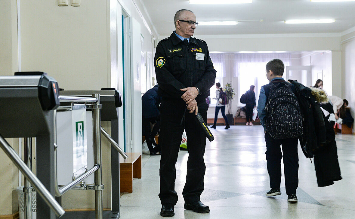 Прокуратура проверит частные школы после взрыва в серпуховской гимназии