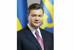 Янукович объявил о досрочных выборах президента Украины
