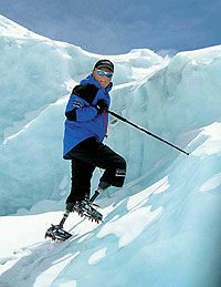 Эверест впервые покорен альпинистом без ног / Вундеркинд вместо школы собирается в университет
