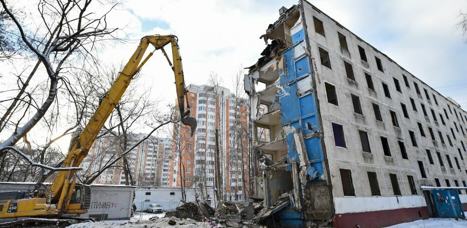 Муниципальные депутаты Москвы подали заявку на митинг против реновации