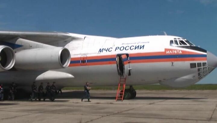 Два самолета МЧС эвакуировали россиян из Непала
