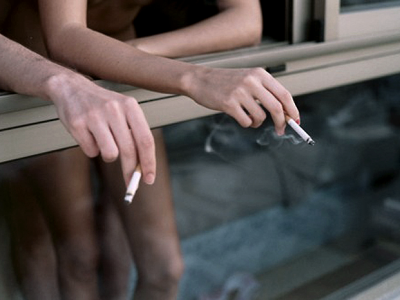 Курение на балконах: ответственность, вплоть до уголовной