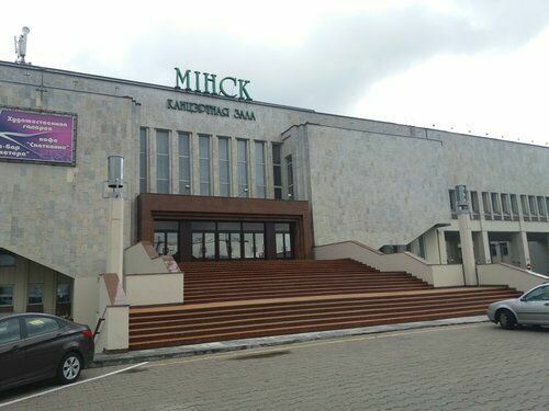 Минский театр объявил забастовку после ареста телеведущего Дениса Дудинского