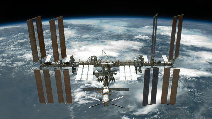 Через 6 лет МКС может постигнуть судьба станции "Мир"