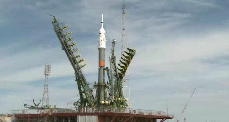 «Союз» с тремя космонавтами успешно пристыковался к МКС