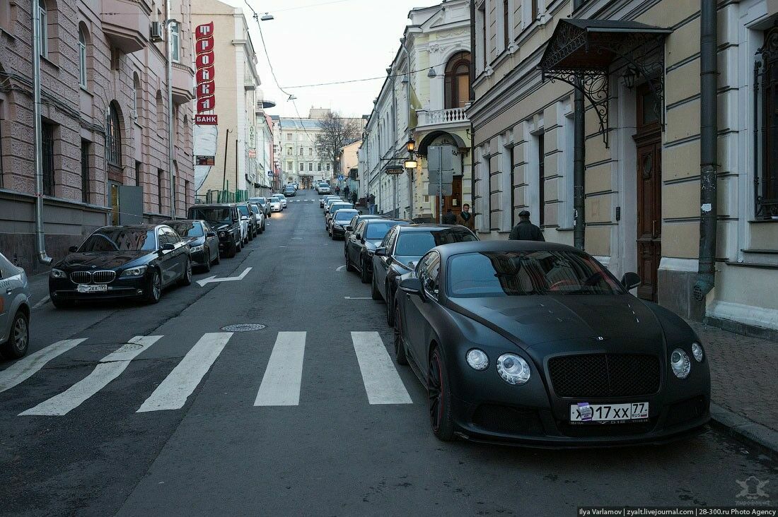 Собянин заявил, что ограничений на поездки в личных автомобилях по Москве пока нет