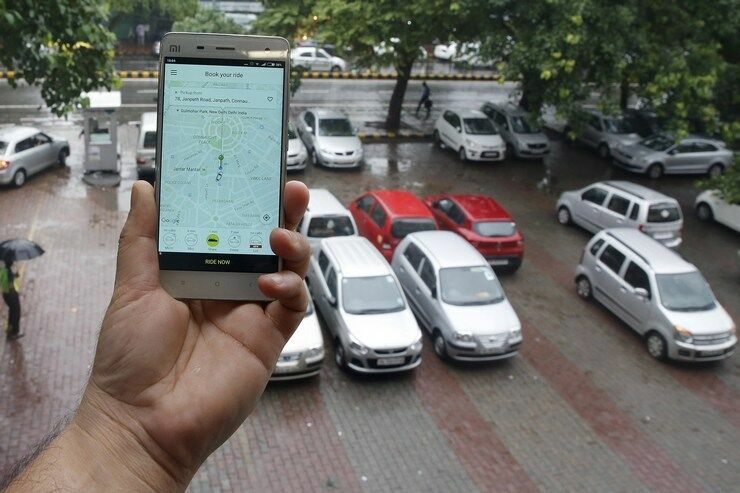 Индийцам разрешили использовать смартфоны вместо водительских прав