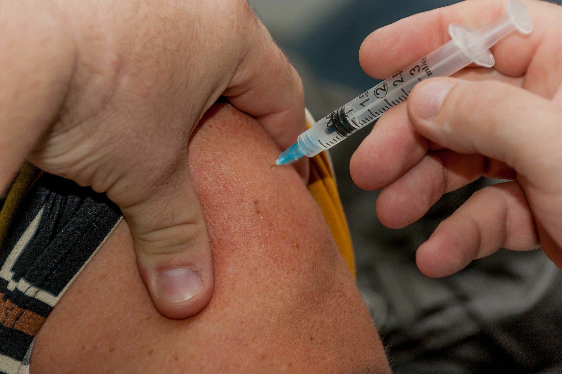Немецкие врачи настаивают на массовой вакцинации, чтобы не было повторной эпидемии