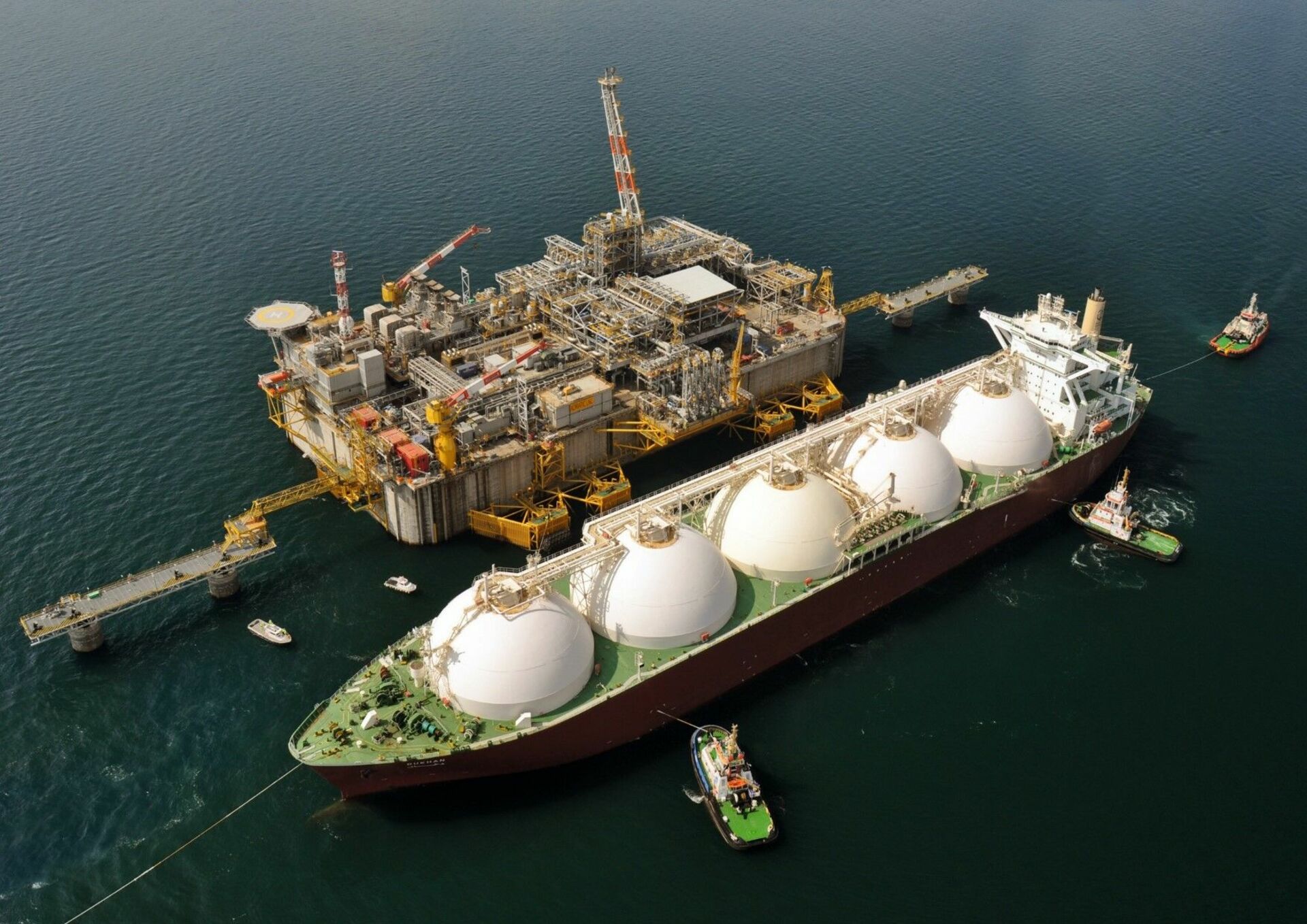 Qatar Petroleum ведет переговоры с тремя корейскими судостроительными компаниями о заказе 40 СПГ танкеров
