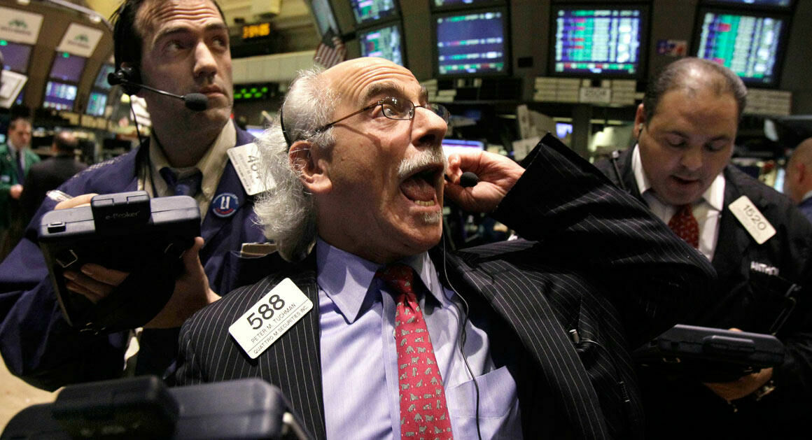 Финансисты в панике: рынки США упали так же низко, как 10 лет назад