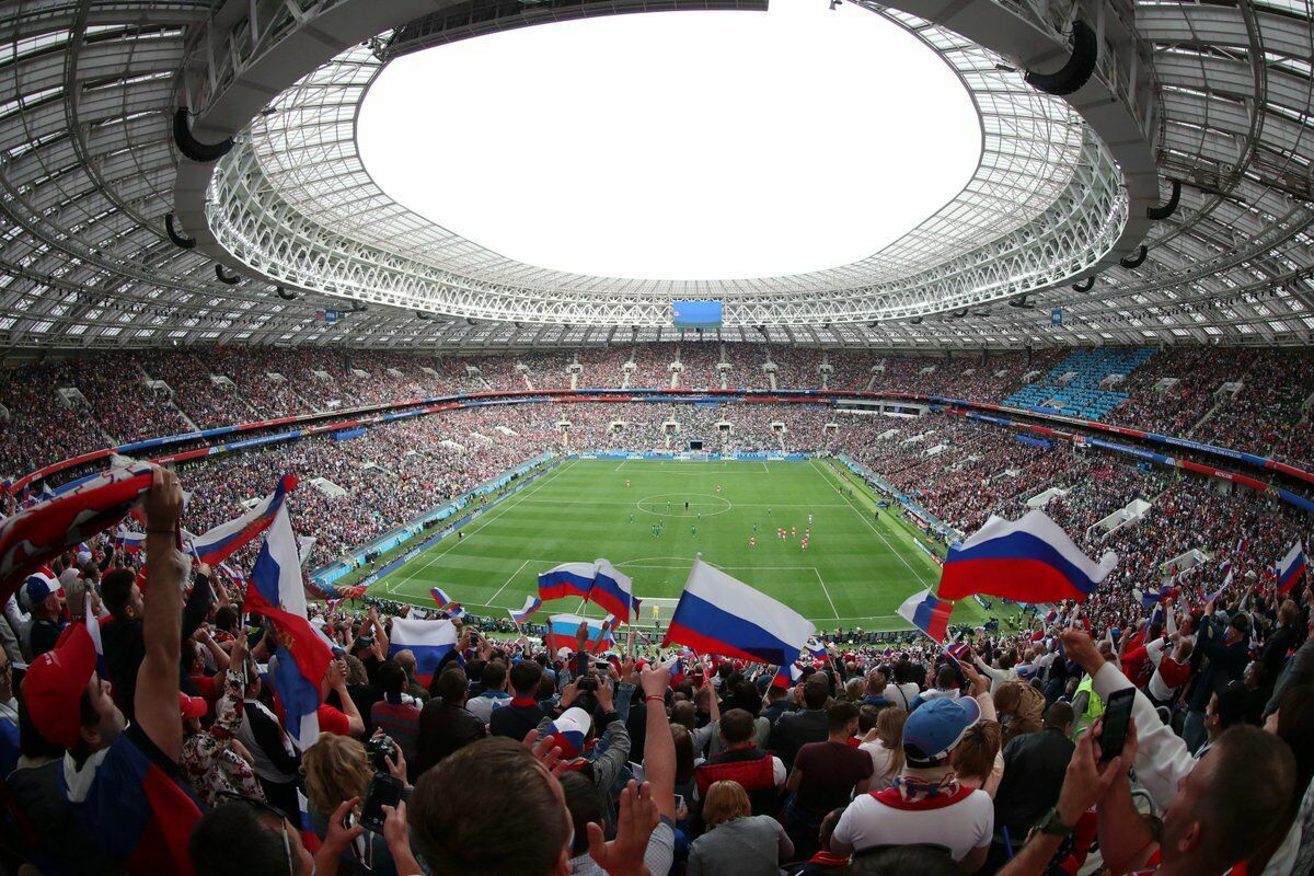 На матчи РПЛ в Москве будут пускать до трех тысяч зрителей