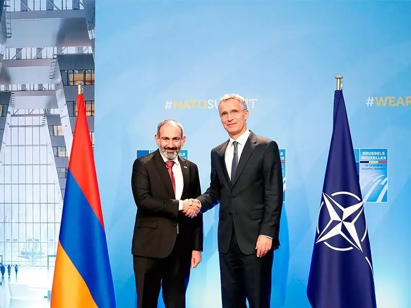 Премьер Армении Никол Пашинян и генсек НАТО Столтенберг