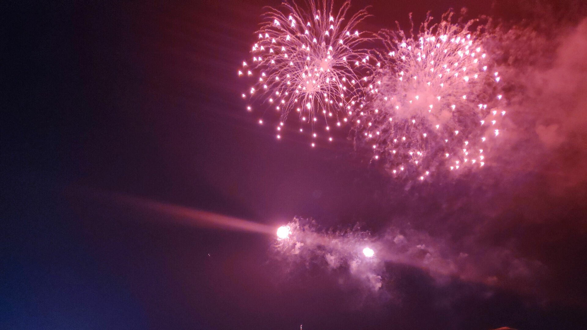 Крымчане смогут в Новый год порадовать себя запуском фейерверков