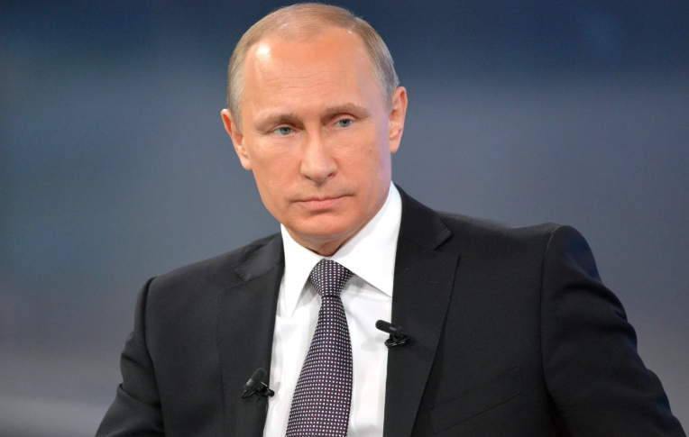 Владимир Путин не исключил перенос даты голосования по Конституции