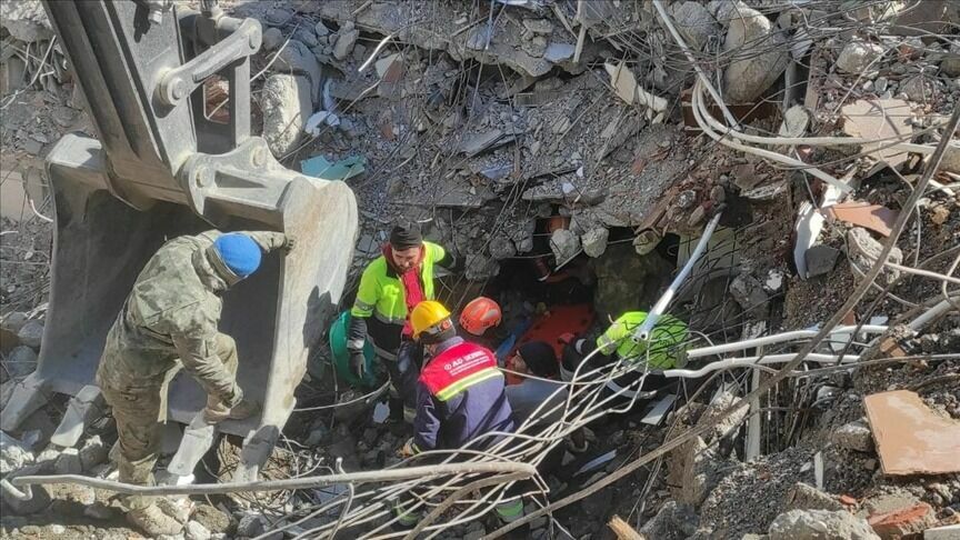 Двух детей и двух взрослых спасли на десятые сутки после землетрясения в Турции