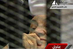 Мубарак и его сыновья поклялись в своей невиновности