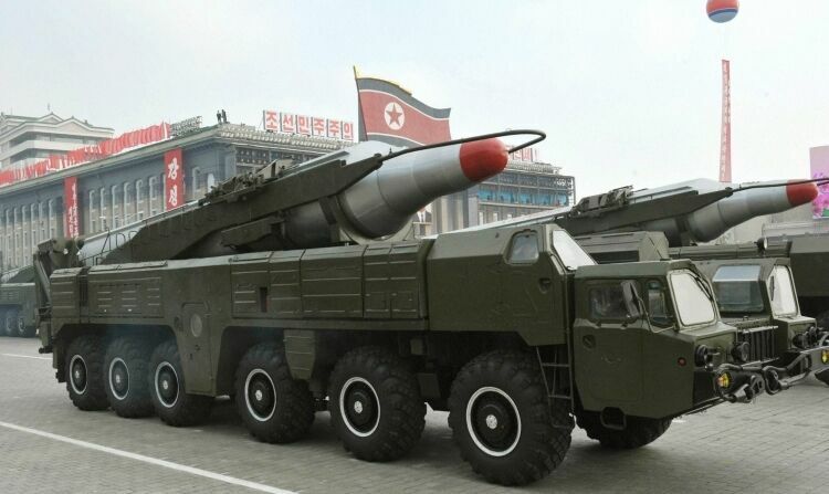 Северная Корея вновь запустила баллистическую ракету