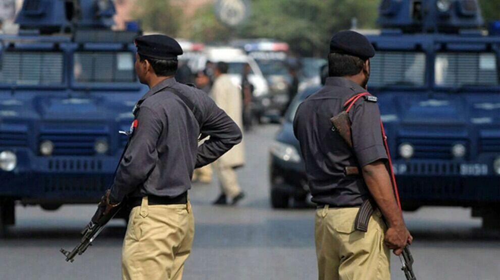 В полиции Пакистана создали спецотряд для ареста лидеров оппозиции