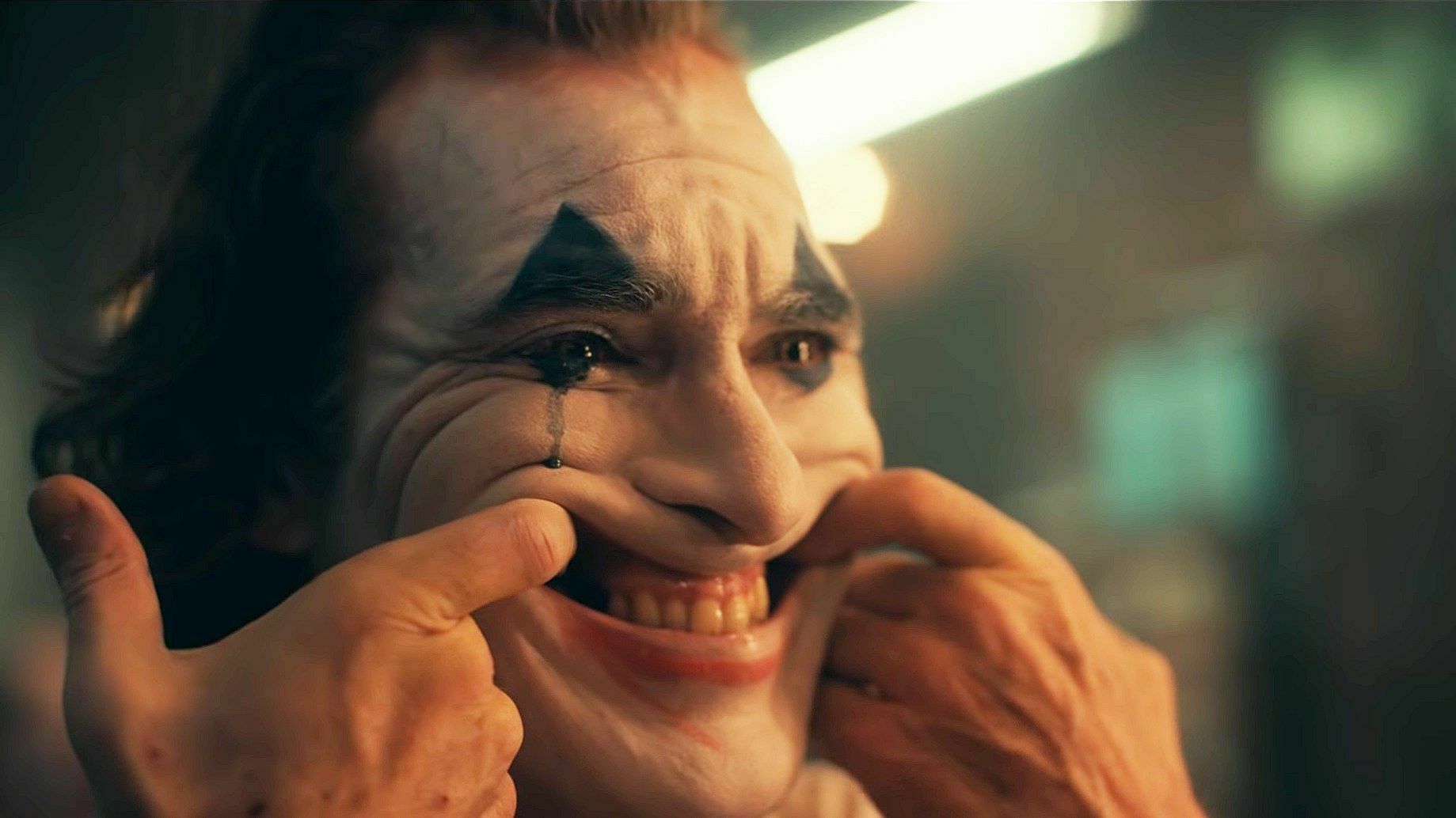 Американские кинотеатры запрещают маски и костюмы на показах фильма "Джокер"