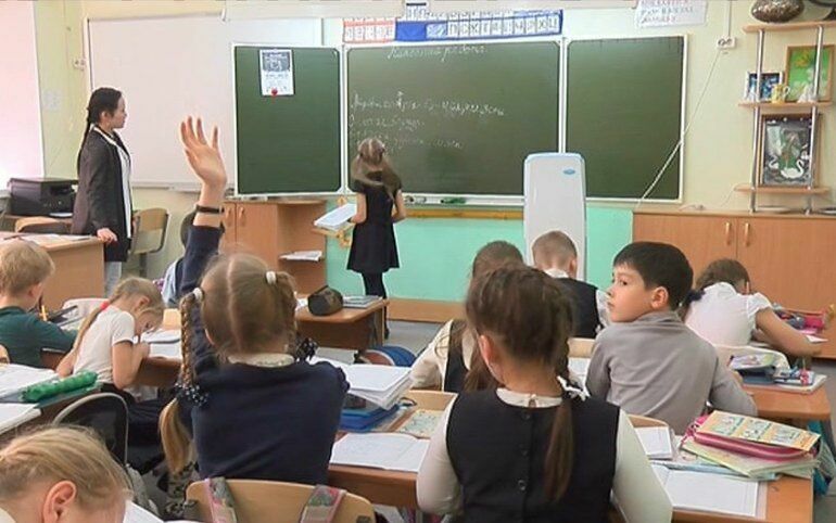 В Хакасии учителей без прививок не допустят к работе с 1 сентября