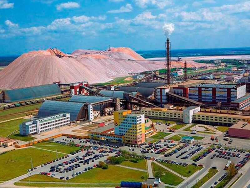 Китай заморозил средства на строительство завода в Белоруссии из-за санкций
